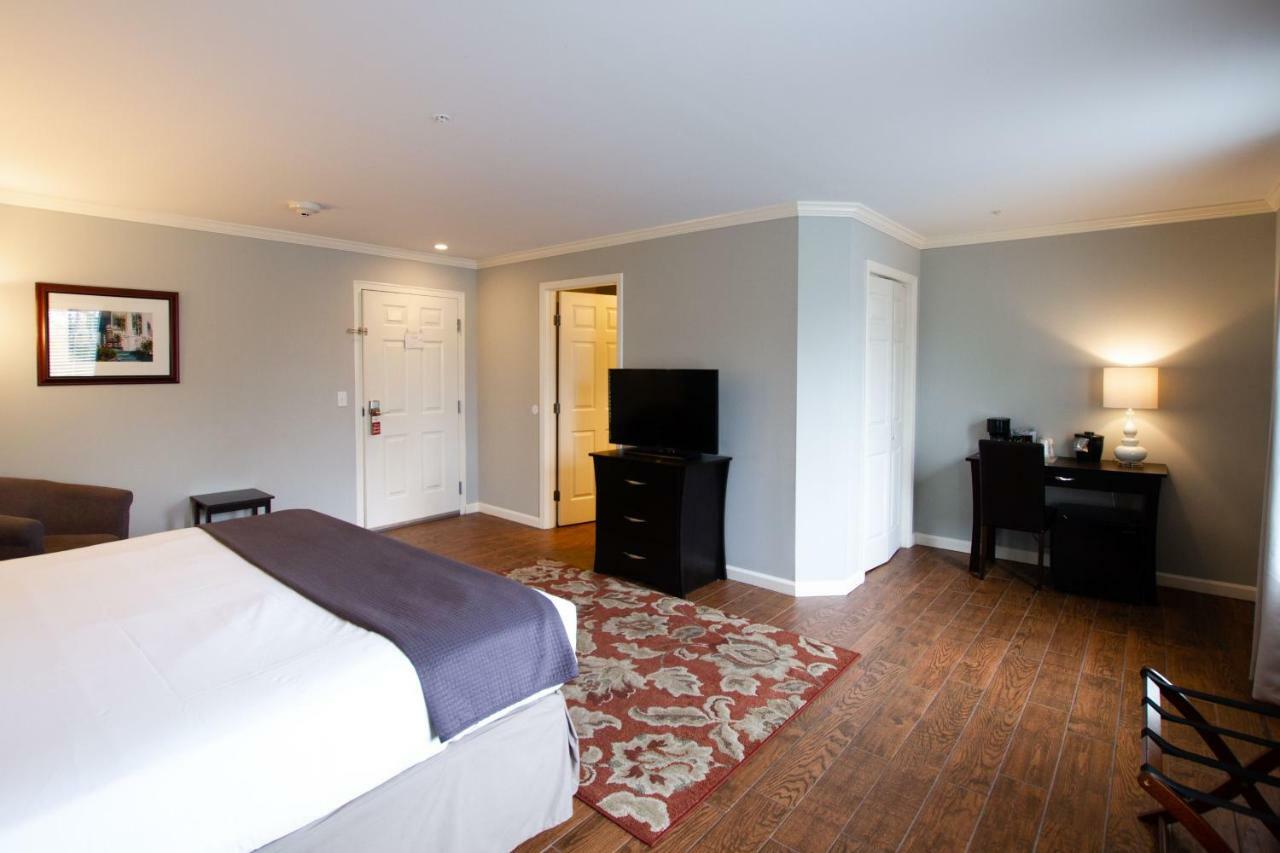 The Dahlonega Square Hotel & Villas 外观 照片